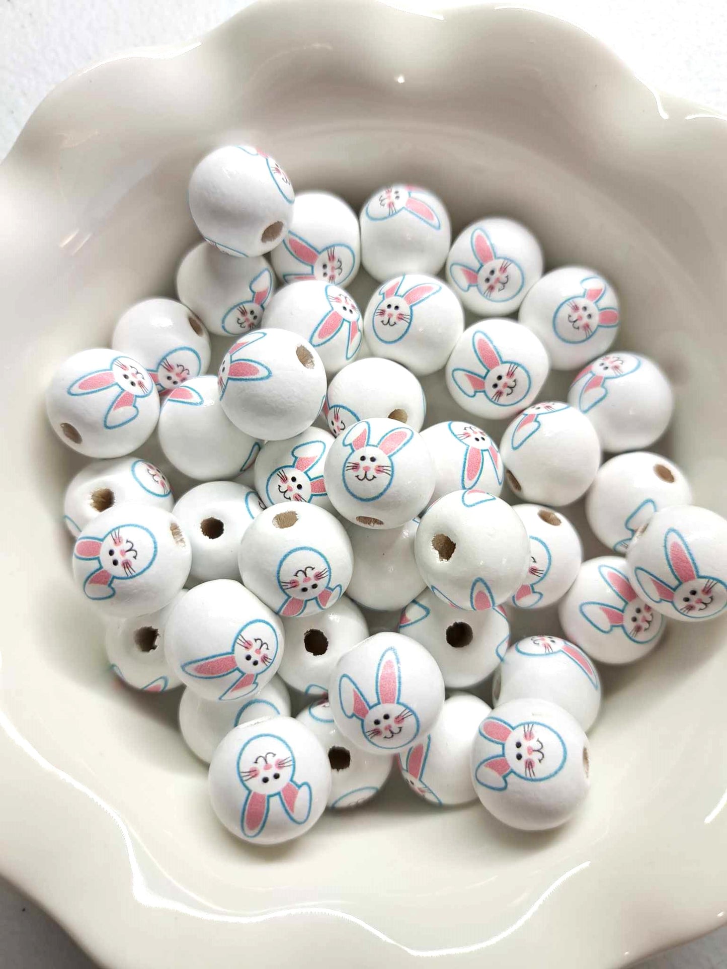 Easter Bunny Face on White 16mm Wood Printed Beads - 1115