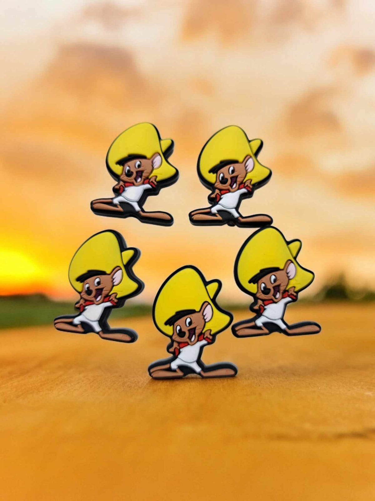 Speedy Gonzales Mouse: Cartoon Silicone Focal Bead - 0849