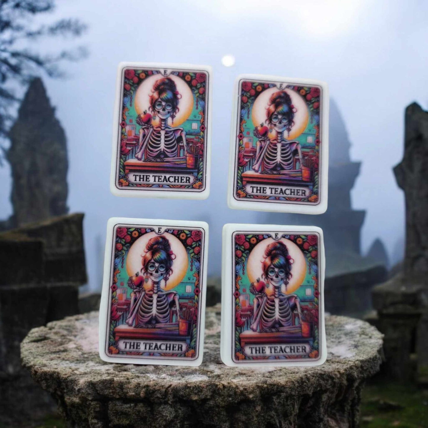 Tarot Card: The Teacher Silicone Focal Bead