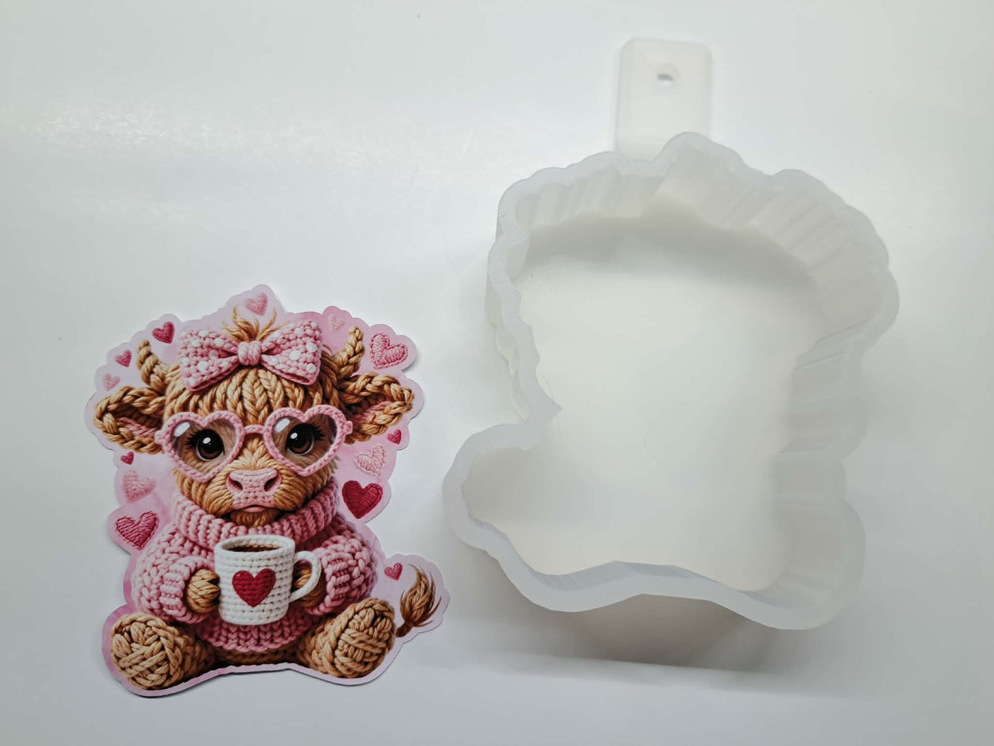 Faux Yarn Valentine Highland Cow Cardstock Silicone Mold, Aroma Bead Molds, Premium Cardstock Images