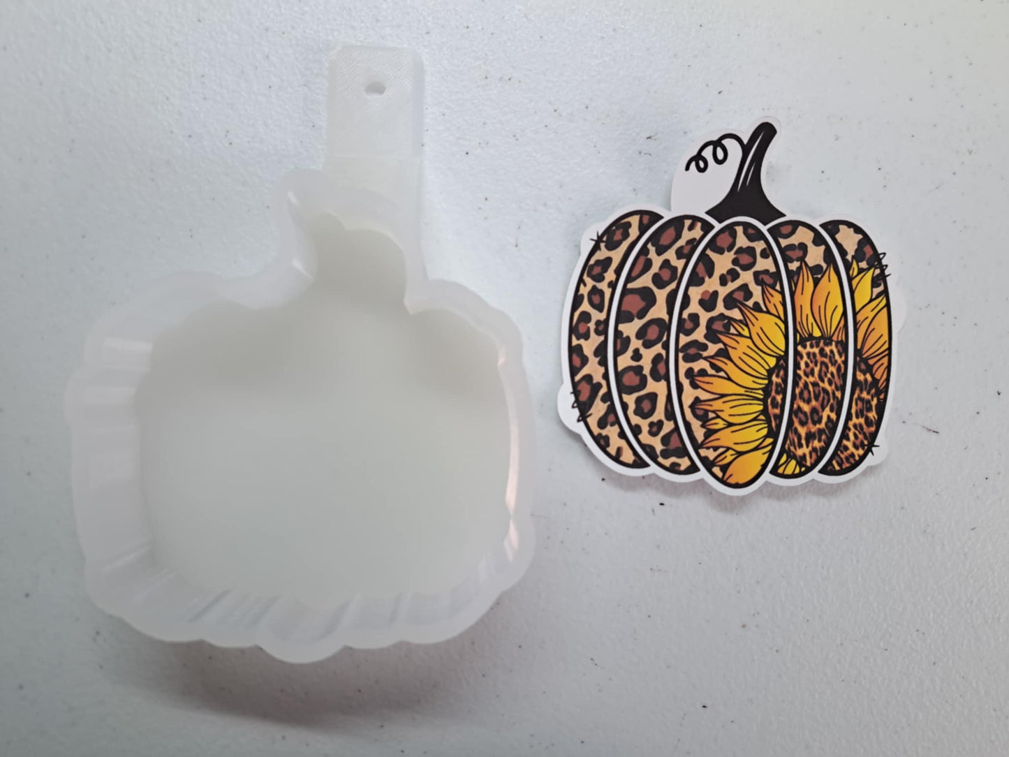 Single Pumpkin With Heart, Fall, Paisley, Flowers, Halloween Cardstock Silicone Mold, Aroma Bead Molds, Premium Cardstock Images