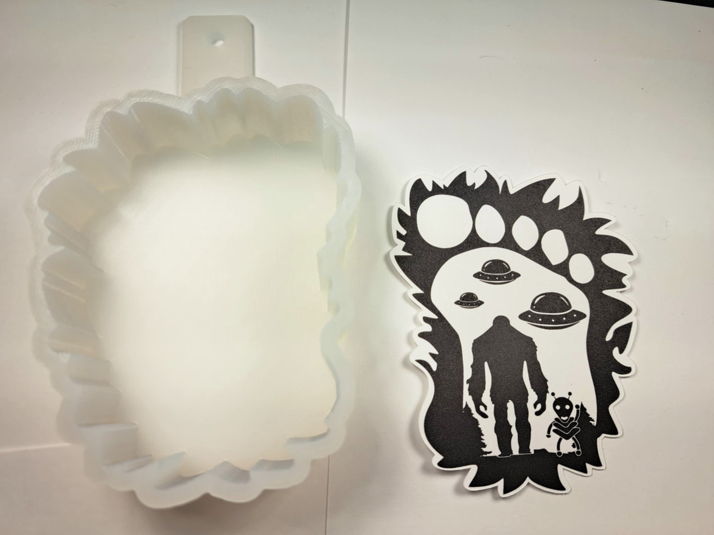 Bigfoot Footprints Cardstock Silicone Mold, Aroma Bead Molds, Premium Cardstock Images