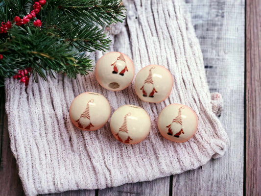 Red Gnome Christmas 15mm Wood Printed Beads - 1027