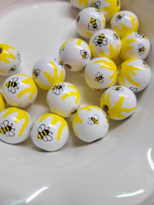 Honey Dripping with Bumblebees 15mm Wood Printed Beads - 1031