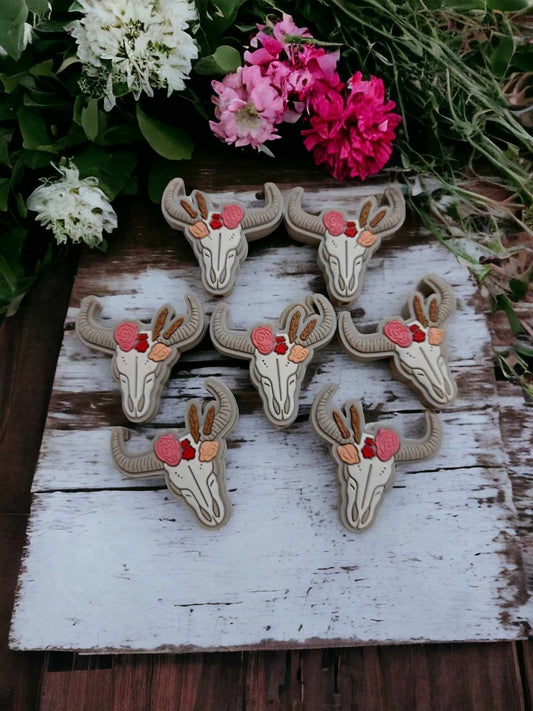 Western White Bull Skull with Flowers Silicone Focal Bead - 0544