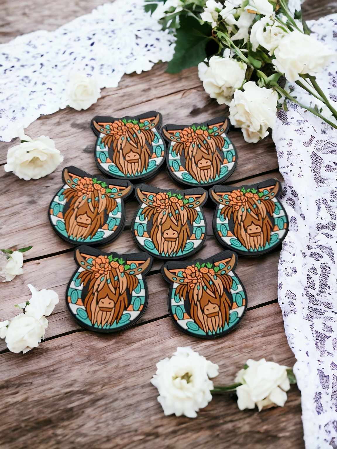 Highland Cow with Horseshoe & Turquoise Flower Crown Silicone Focal Bead - 0639
