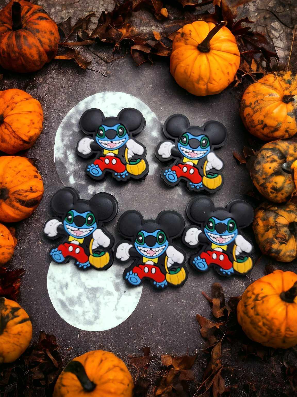 Stitch/Blue Alien in Mickey Costume and Halloween Bucket: Full Body Silicone Focal Bead - 0775