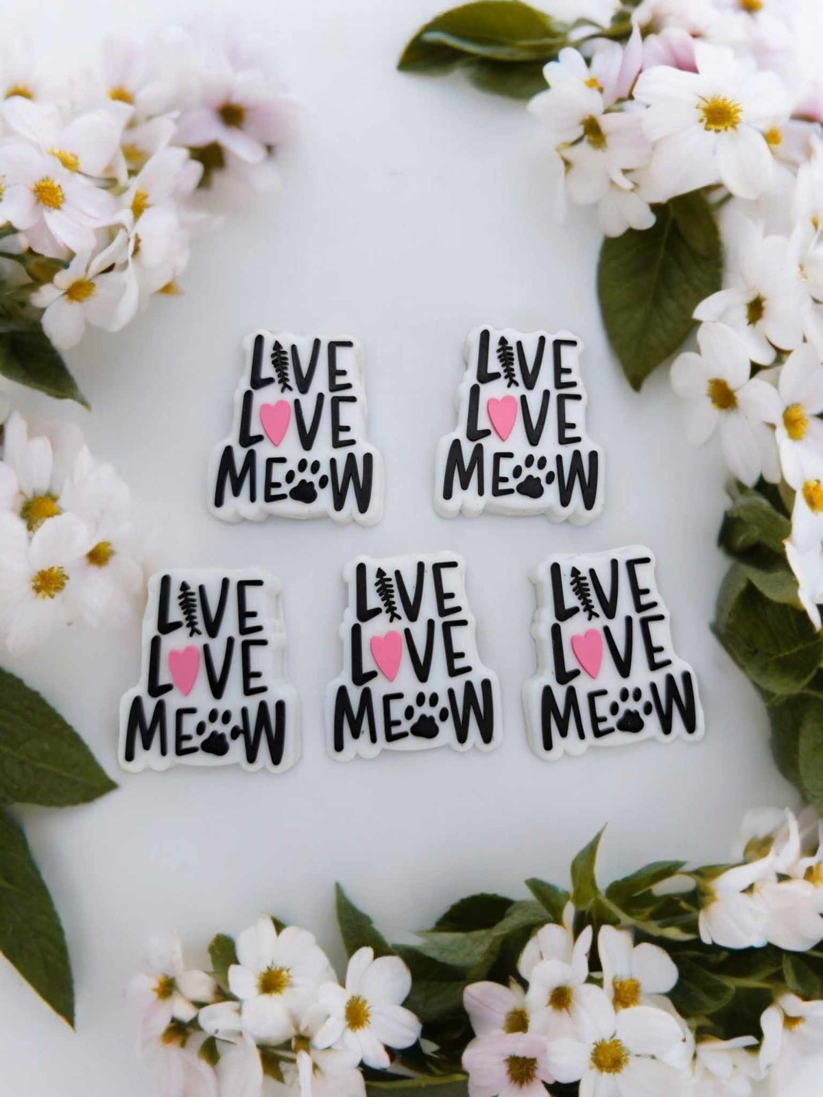 Live Love Meow Silicone Focal Bead - 0847