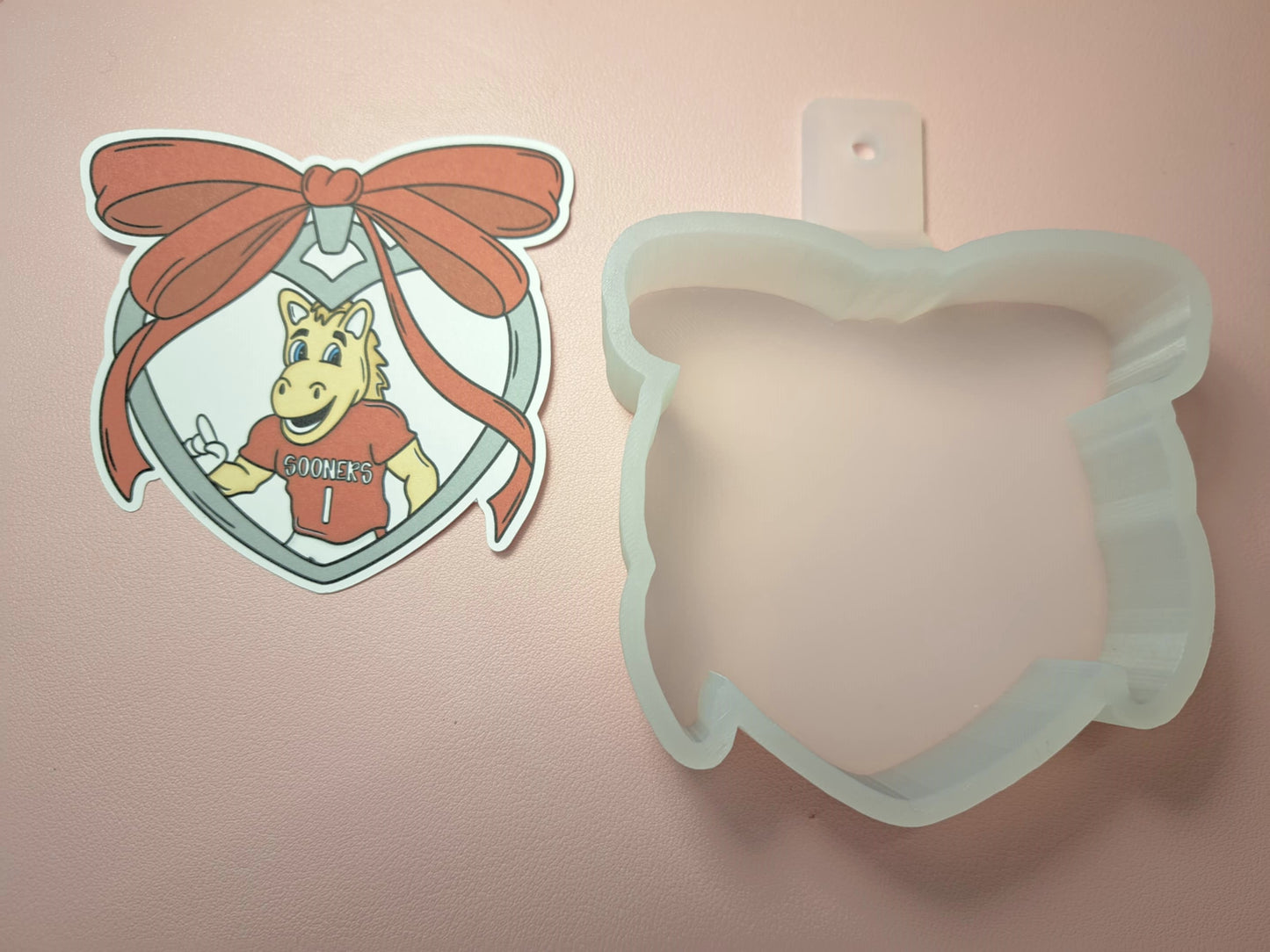 University Mascot Lockets Cardstock Silicone Mold, Aroma Bead Molds, Premium Cardstock Images