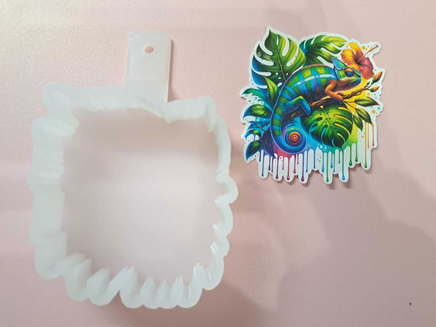 Dripping Color Chameleon Cardstock Silicone Mold, Aroma Bead Molds, Premium Cardstock Images