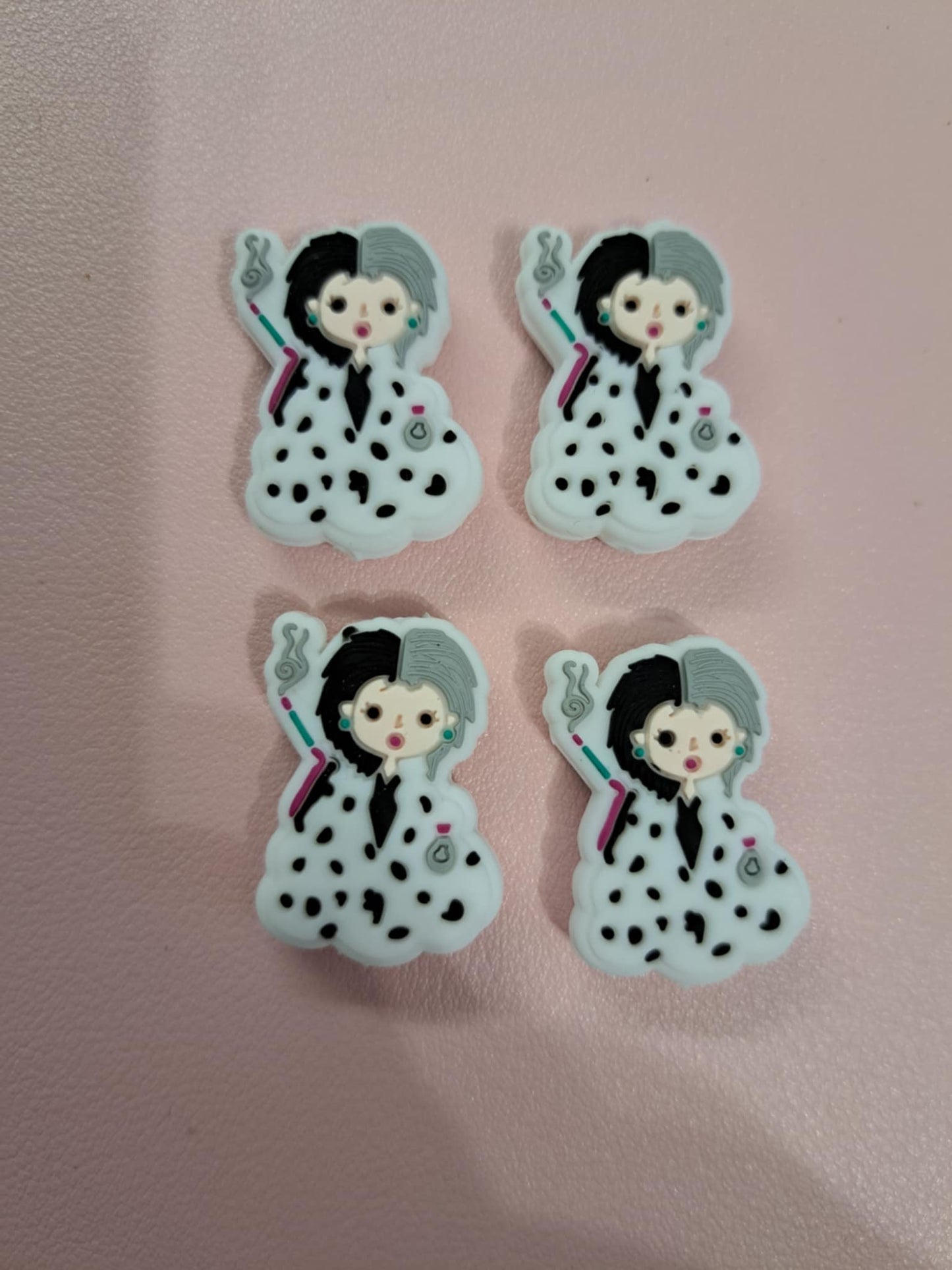 Cruella De Vil - Full Body Silicone Focal Bead