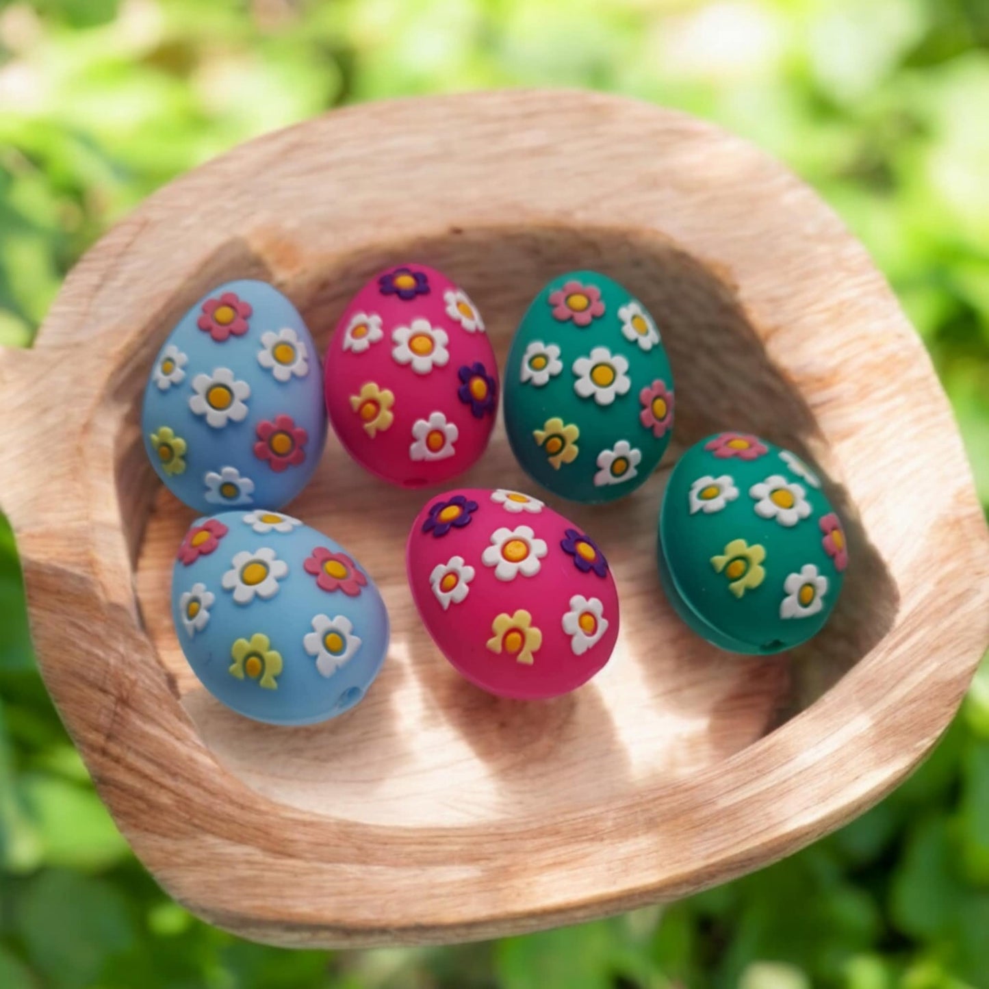 3D Easter Egg With Flowers Silicone Focal Bead