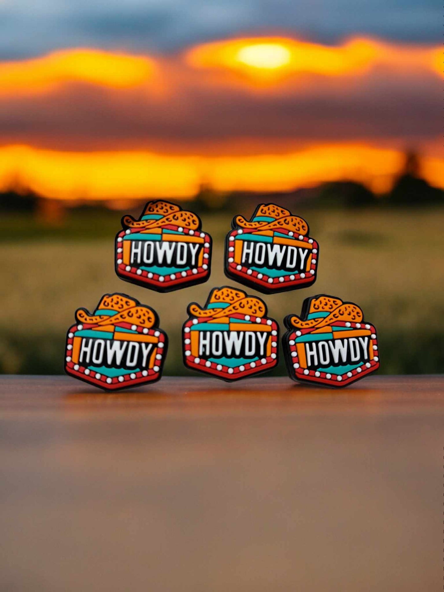 Howdy Marquee Sign with Cowboy Hat on Top Silicone Focal Bead - 1259
