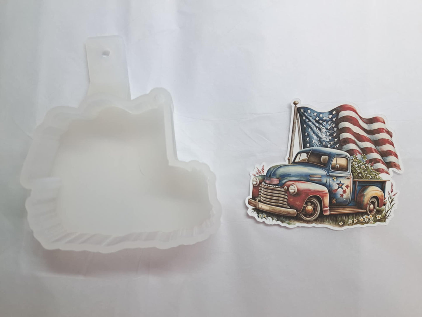 Vintage Truck American Flag & Flowers Cardstock Silicone Mold, Aroma Bead Molds, Car Freshies, Premium Cardstock Images