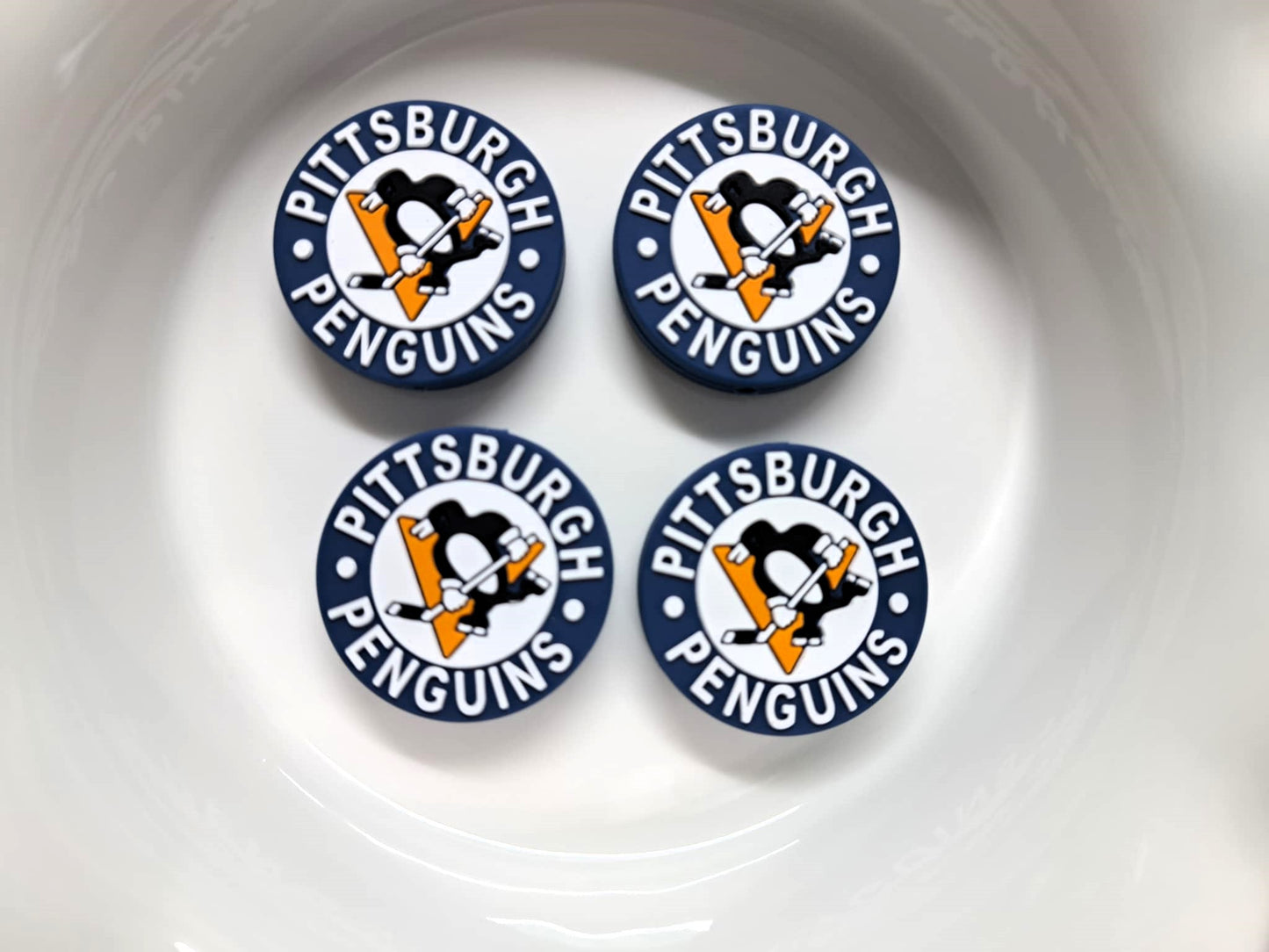 Pittsburg Penguins Logo - Hockey Team Silicone Focal Bead